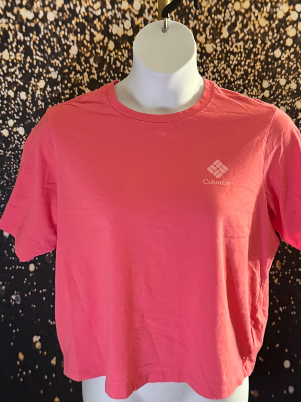 Columbia Short-Sleeve Crew Neck Shirt -Pink